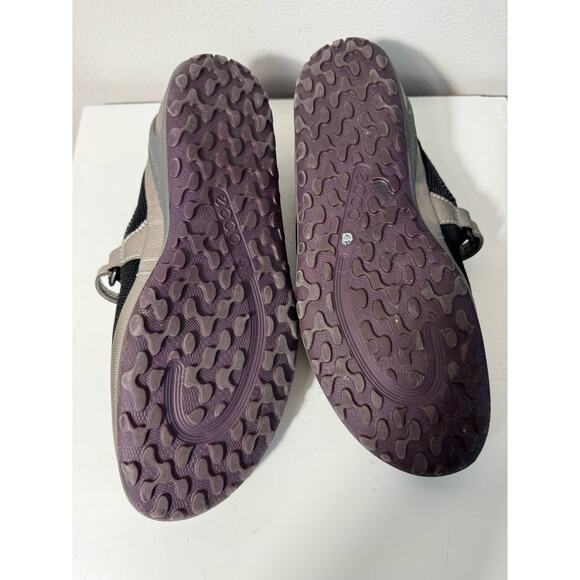 Ecco Biom Lite  Mary Jane  Warm  Grey Metallic  Shoes Euro size 41 US 8-8 1/2 - Picture 3 of 6